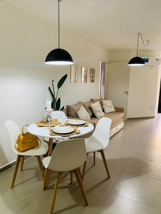 - Canada Apartment