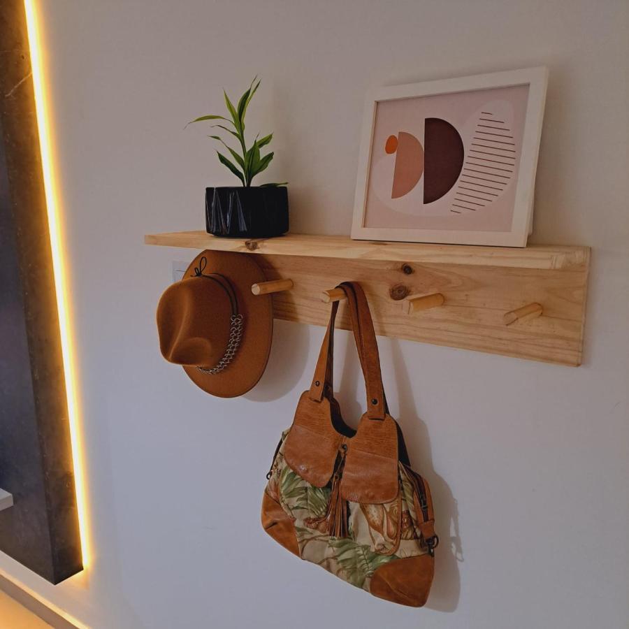 Apartment - Canada *
